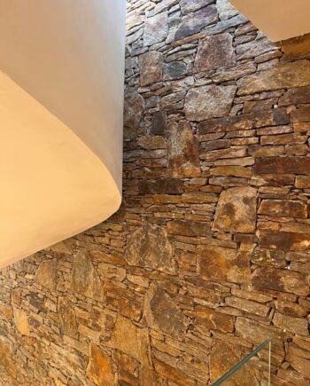 parement mural aquistone-gneiss