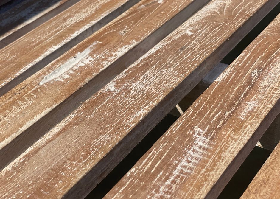 BANC TECK AJOURE DETAIL 3 - AQUITER