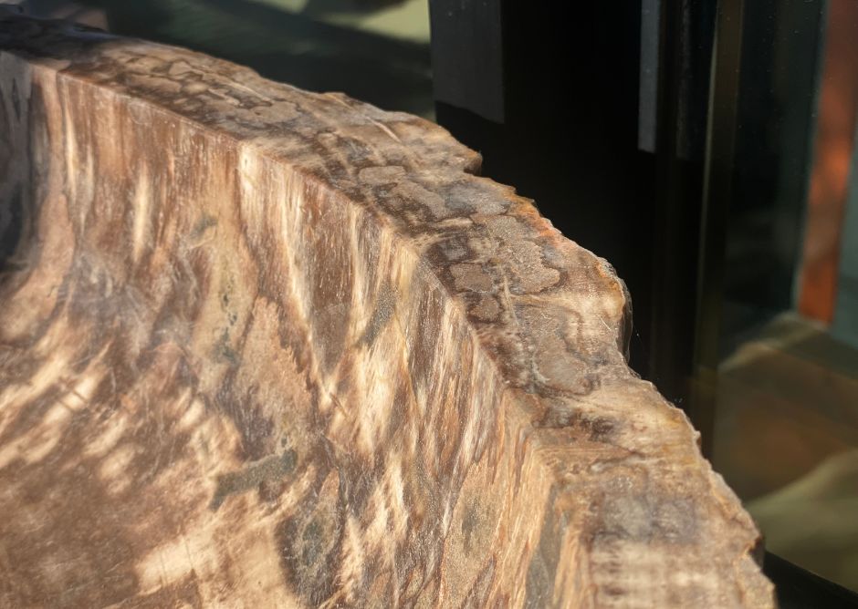 VASQUE KUTA DETAIL